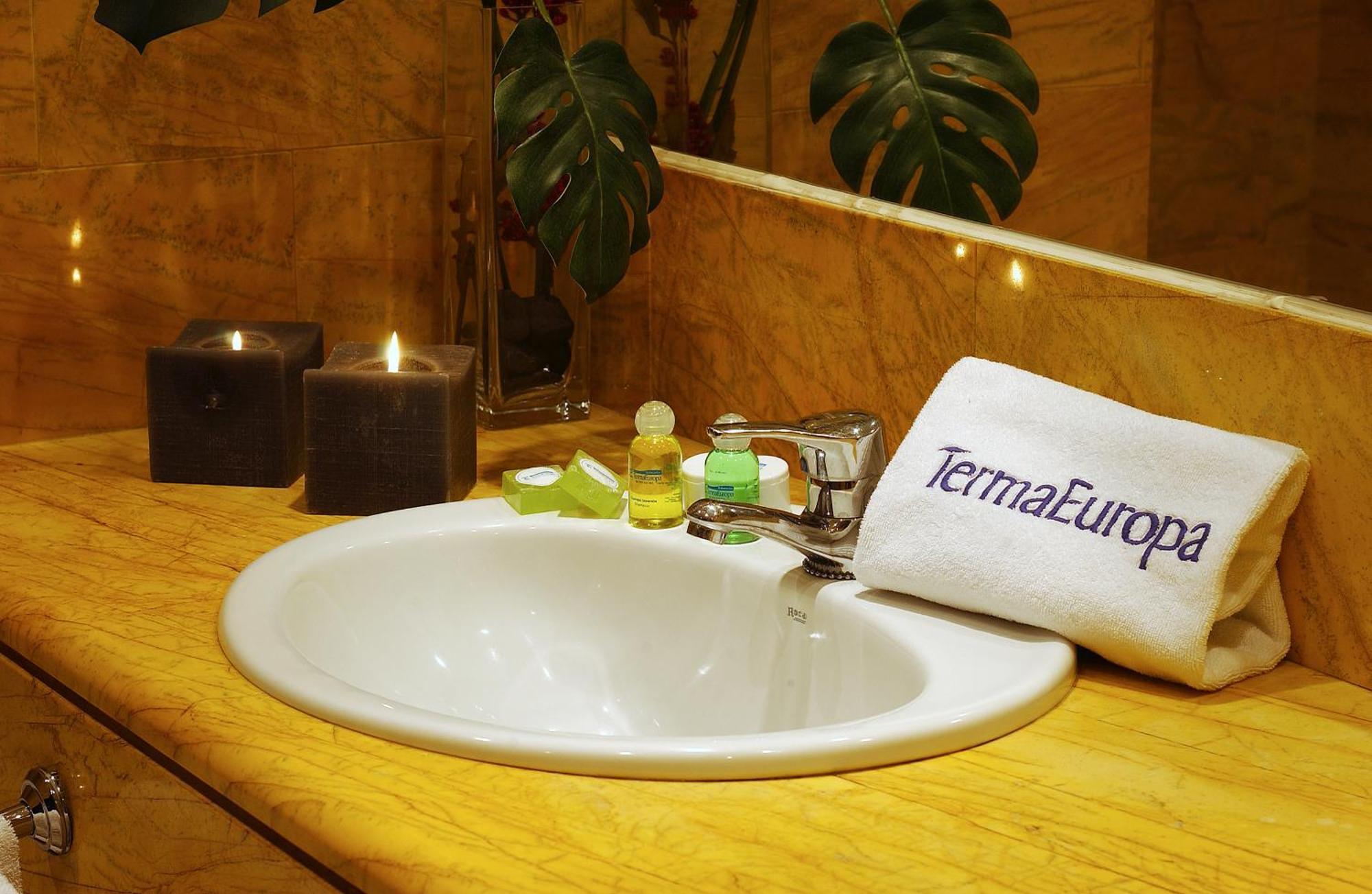 Superior Double Room Terrace Spa Access